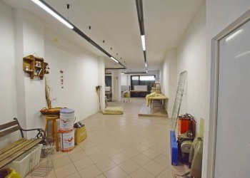 Interno non residenziale - Negozio via Bui, 1, Villanova Mondovì - foto 10