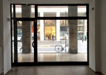 Interno non residenziale - Negozio via Guglielmo Marconi, 41/1, Bologna (zona Centro Storico) - foto 13