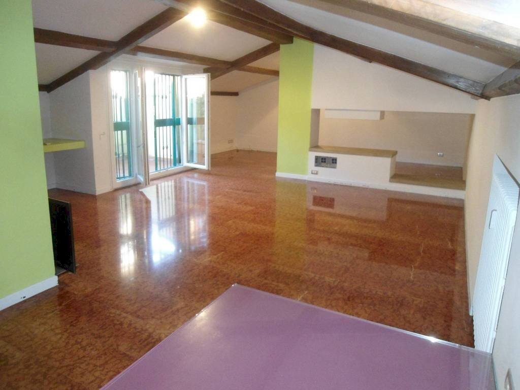 Cucina - Attico via Goito, Bologna (zona Centro Storico) - foto 2