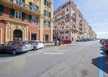 Zona - Trilocale via Giuseppe Casaregis, 72, Genova (zona Foce) - foto 1