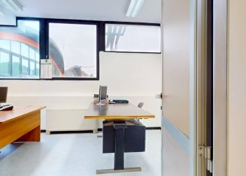 Foto 17 - Office Via Nuova Circonvallazione
 
22, Rimini - photo 17