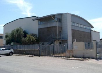 Foto 1 - Capannone Via Brenta
 
13, Piombino - foto 1