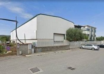 Foto 2 - Capannone Via Brenta
 
13, Piombino - foto 2