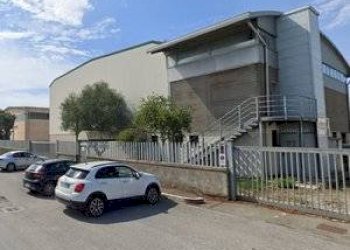 Foto 3 - Capannone Via Brenta
 
13, Piombino - foto 3