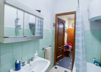 Bagno - Trilocale corso Alessandro De Stefanis, Genova (zona Marassi) - foto 14