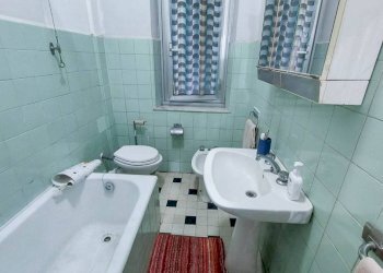 Bagno - Trilocale corso Alessandro De Stefanis, Genova (zona Marassi) - foto 15