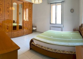 Camera da letto - Bilocale via Don Luigi Guanella, 9, Bologna (zona Savena) - foto 9