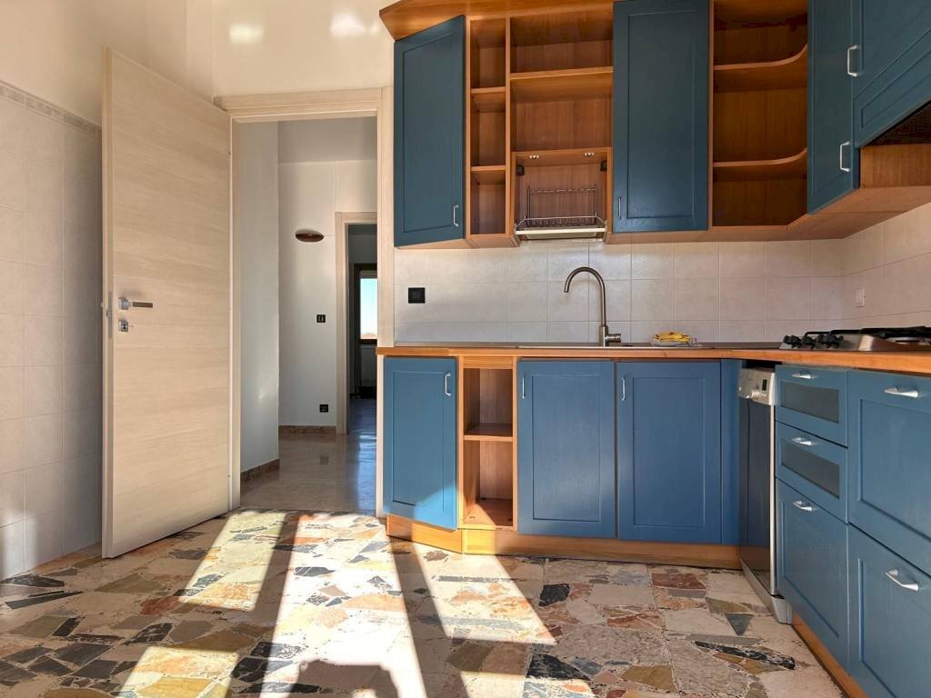 Cucina - Quadrilocale Regione Colombero, 9, Beinette - foto 1