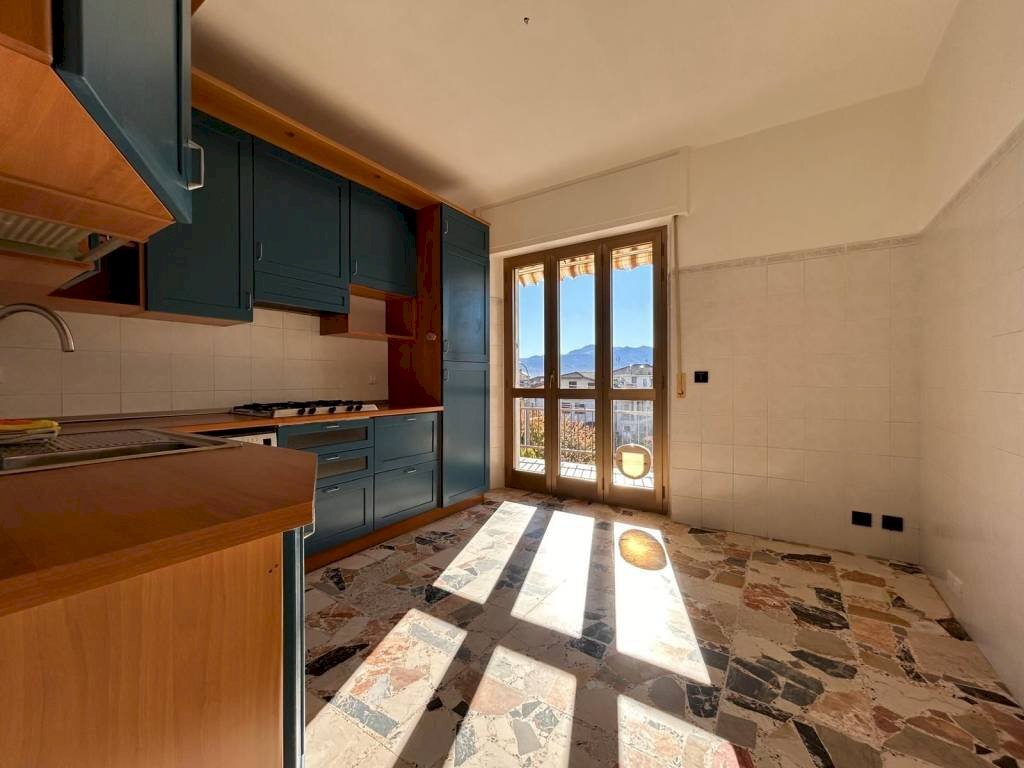 Cucina - Quadrilocale Regione Colombero, 9, Beinette - foto 3