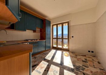 Cucina - Quadrilocale Regione Colombero, 9, Beinette - foto 3
