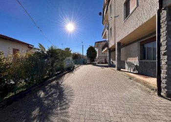 Cortile interno - Quadrilocale Regione Colombero, 9, Beinette - foto 29