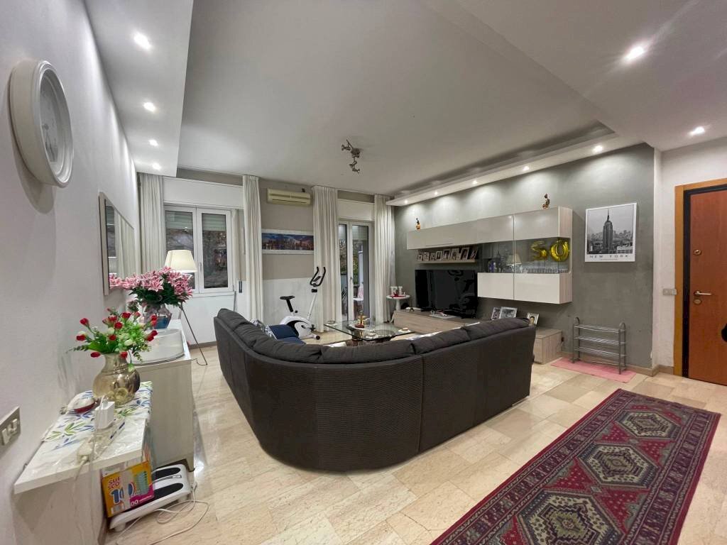 Salone - Trilocale via Bice Cremagnani, 1, Vimercate - foto 3