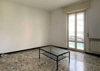 Interni - Bilocale via Amedeo Ugolini, 11, Chiavari - foto 1