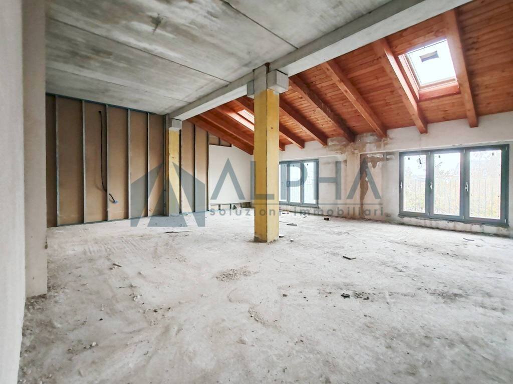 Interno non residenziale - Shop viale della Repubblica, Savignano sul Rubicone - photo 2