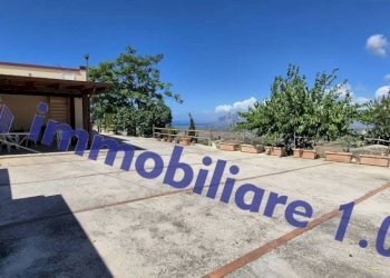 Giardino - Villa via per Monte Bonifato, Alcamo - foto 5