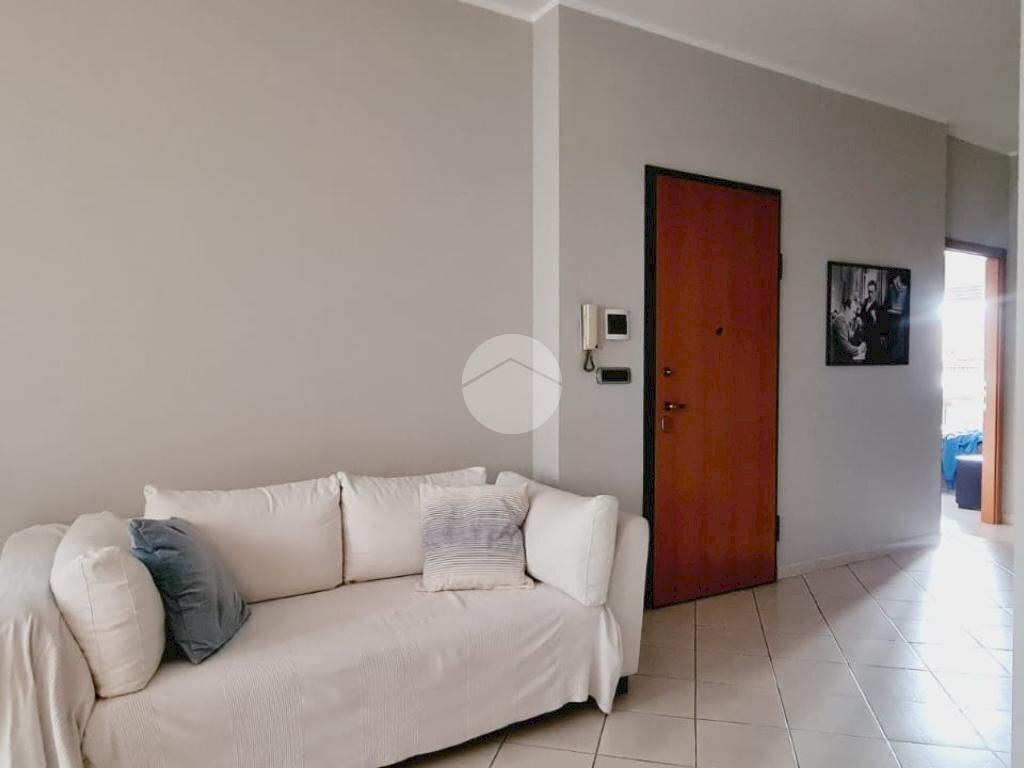 Two-room apartment Via S. Pietro, Gassino Torinese - photo 2