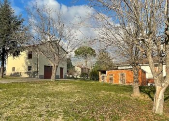 Casa indipendente Strada Vernacchia Montevescovo, Meldola - foto 9