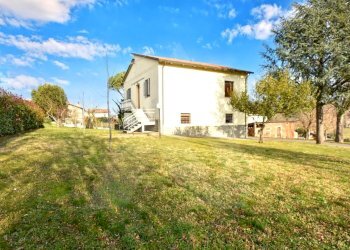 Independent house Strada Vernacchia Montevescovo, Meldola - photo 1