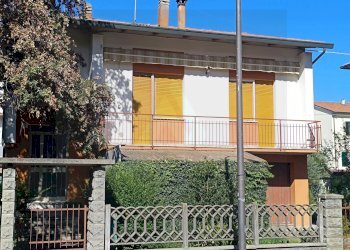 Casa indipendente Via Icaro, Forlì - foto 3