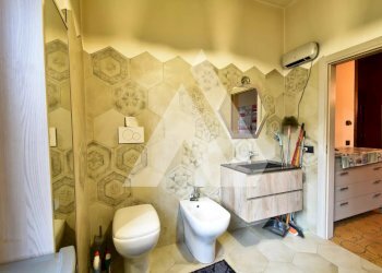 Quadrilocale Portico e San Benedetto - foto 2