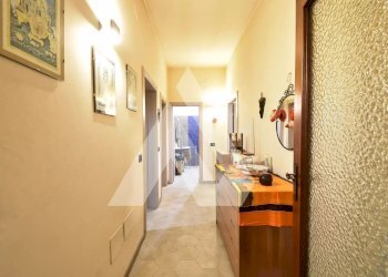 Quadrilocale Portico e San Benedetto - foto 9