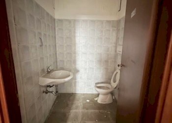 Negozio Via Flaminia, 140, Ancona (zona Stazione) - foto 6