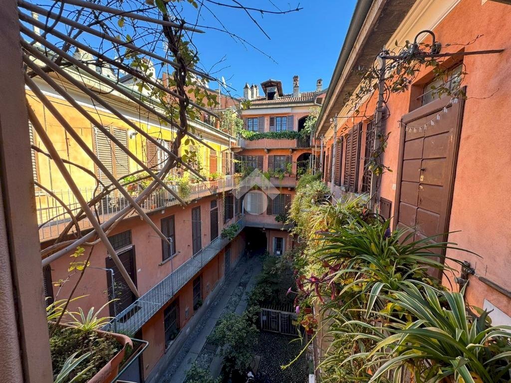 Bilocale Corso S. Gottardo, Milano - foto 1