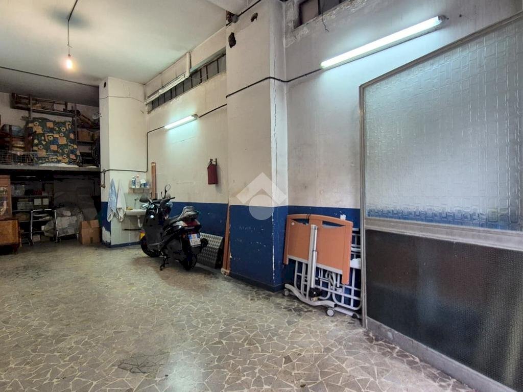 Box Via Pietro Fessia, Genova (neighborhood Marassi) - photo 3