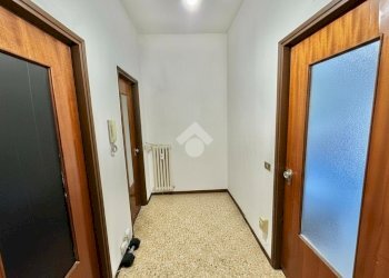 Two-room apartment Viale Papa Giovanni XXIII, Novara - photo 5