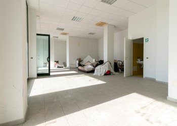 Negozio Via Silver Sirotti, Forlì - foto 1