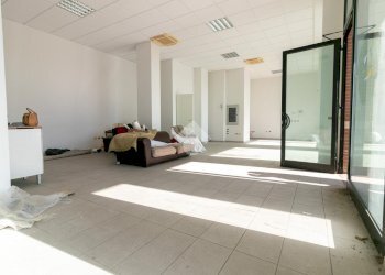 Negozio Via Silver Sirotti, Forlì - foto 2