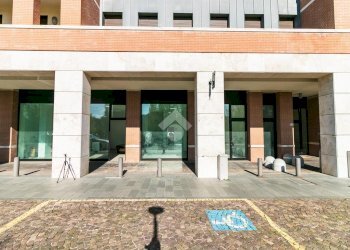 Negozio Via Silver Sirotti, Forlì - foto 13