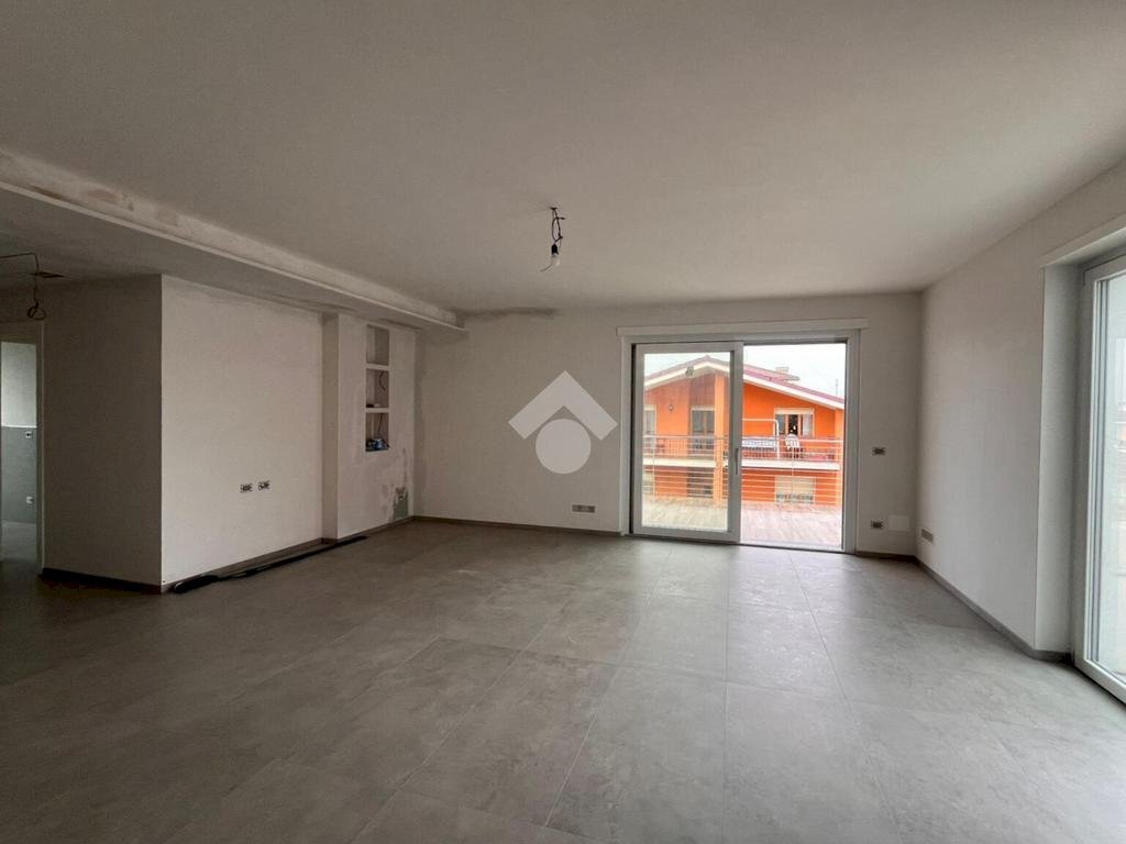 Bilocale Via Vittorio Emanuele II, Bra - foto 2