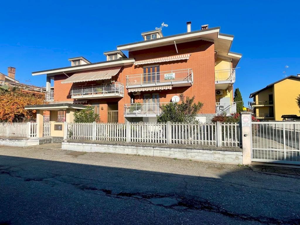 Four-room apartment Viale IX martiri, Crescentino - photo 2