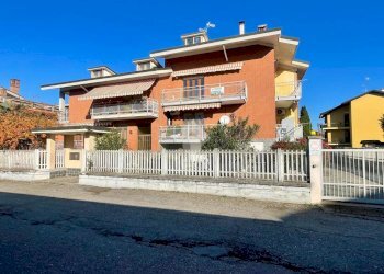 Quadrilocale Viale IX martiri, Crescentino - foto 2