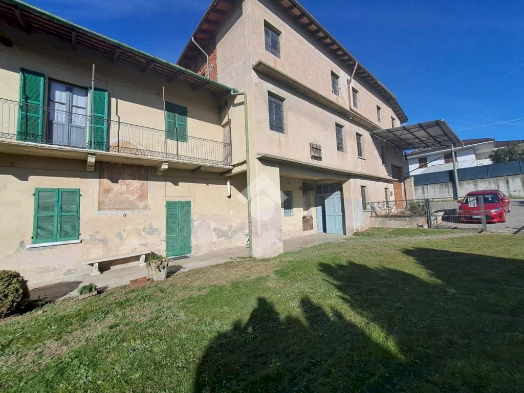 Casa indipendente Via S. Rocco, Momo - foto 1