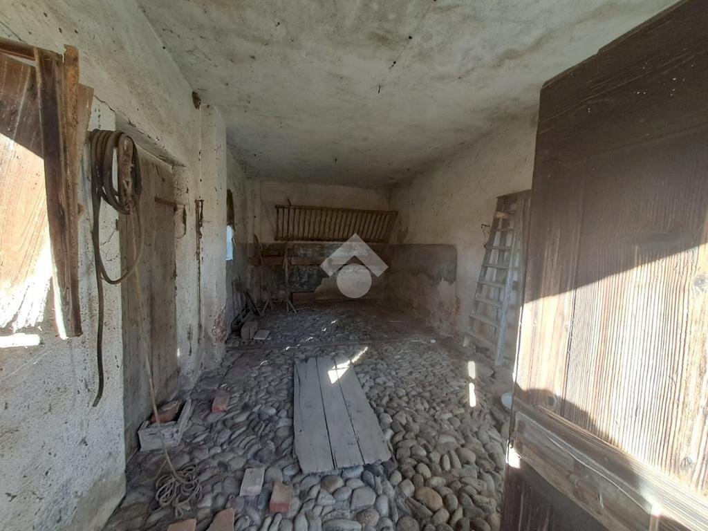 Casa indipendente Via S. Rocco, Momo - foto 3