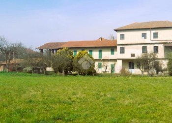 Casa indipendente Via S. Rocco, Momo - foto 2