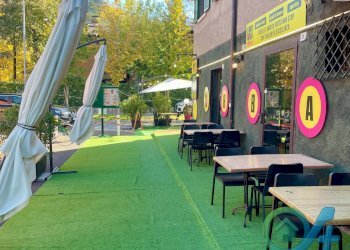 Foto 18 - Locale Commerciale viale Giuseppe Verdi
 
5, Sirmione - foto 18