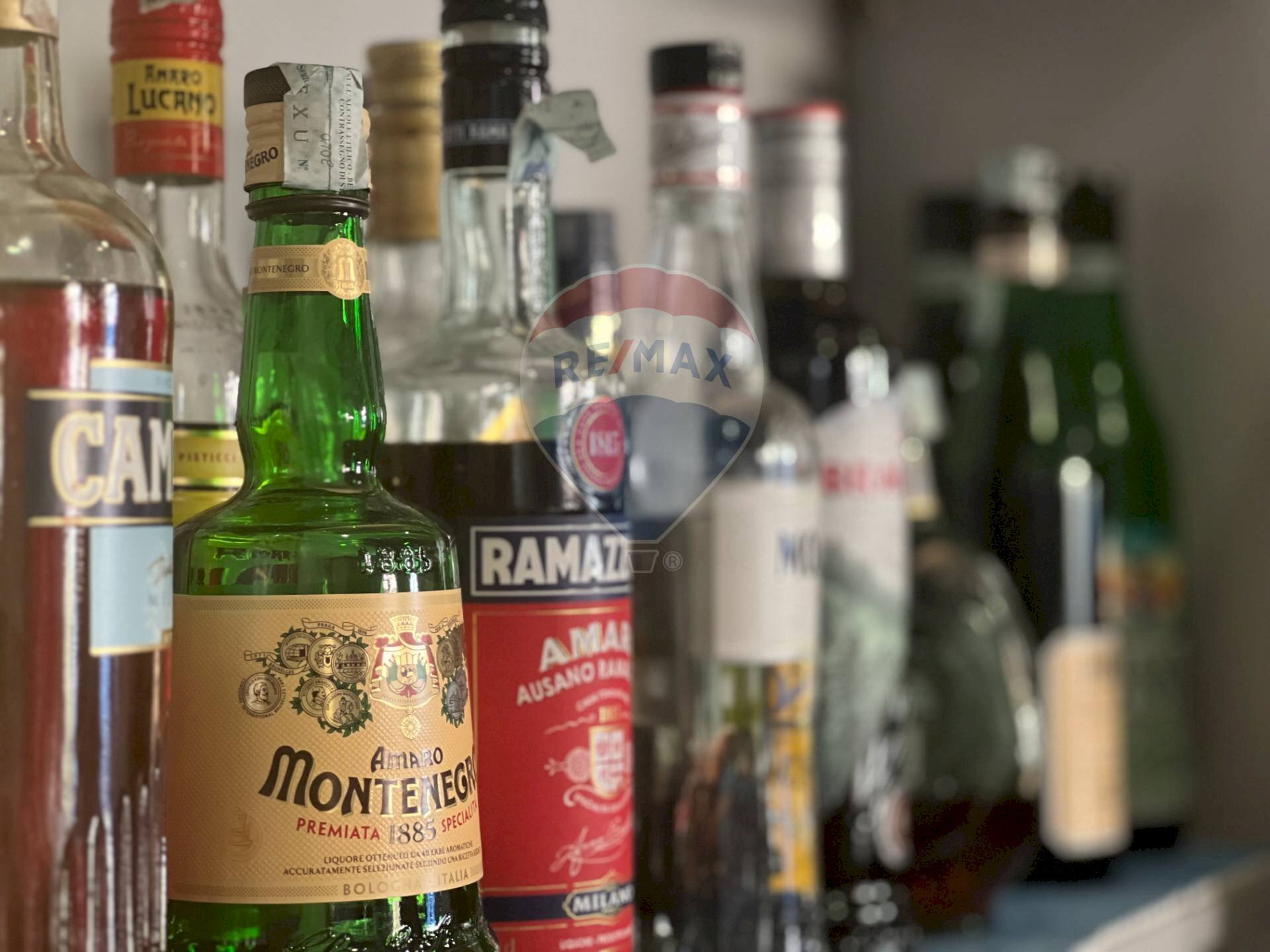 Dettagli - Bar Tavola Calda - Fredda Via Roma, Magenta - foto 2