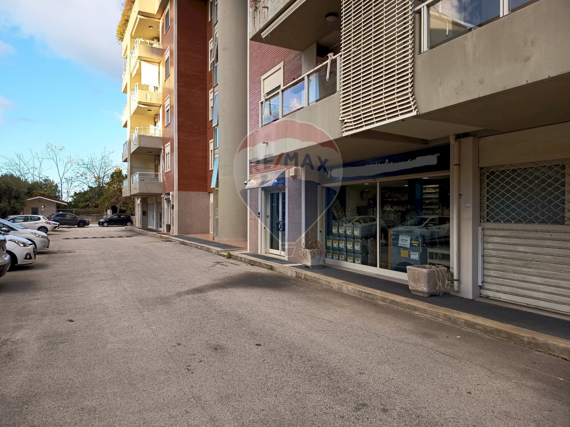 Edificio all\'aperto - Locale Commerciale Via Orfeo Mazzitelli
 
47, Bari - foto 3