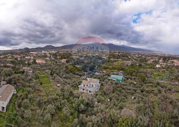 Vista delle montagne - Villa Via Collegio Fiandaca
 
48/A, Acireale - foto 50