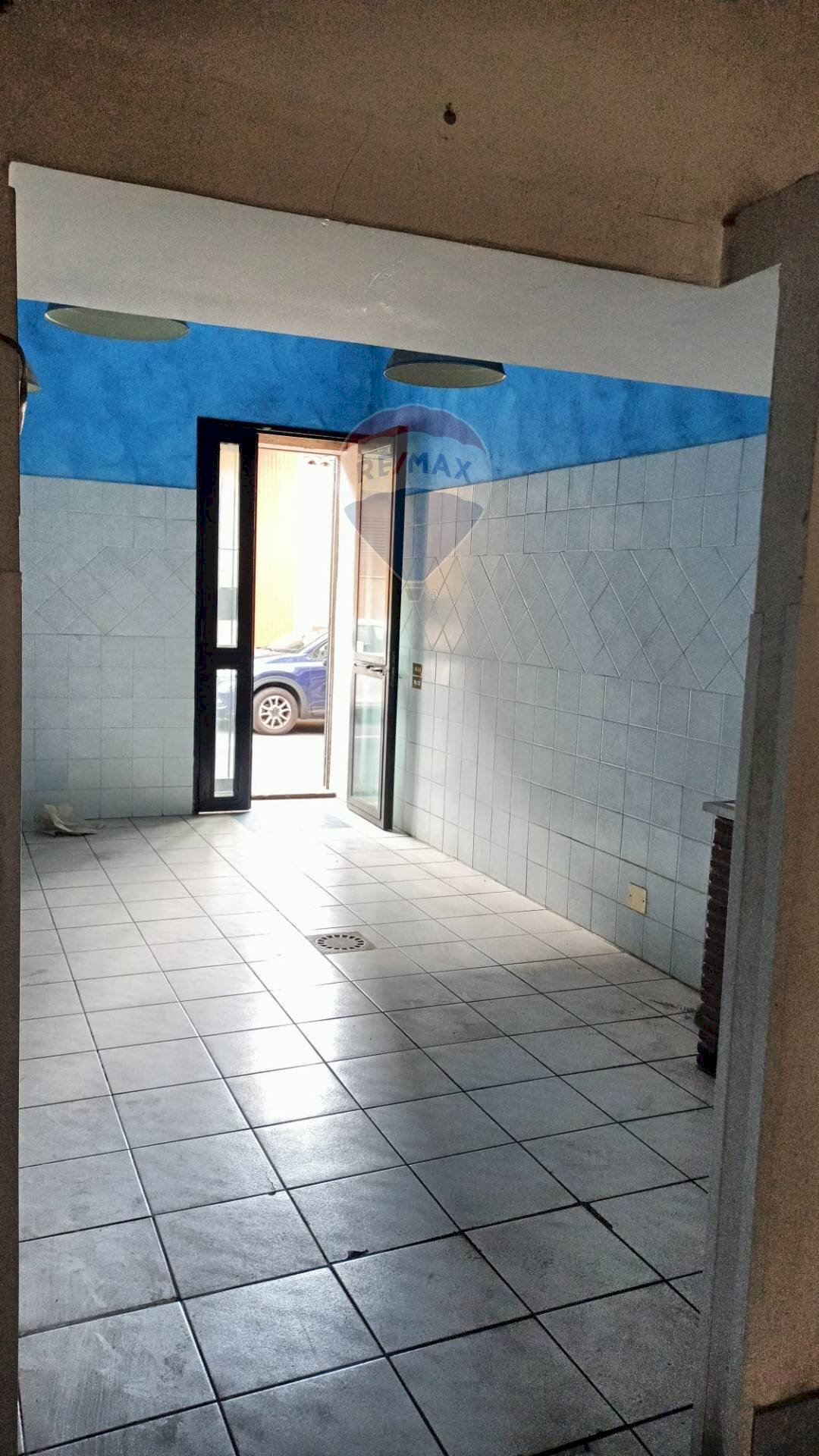 Terrazza - Locale Commerciale Via Umberto
180, San Pietro Clarenza - foto 3