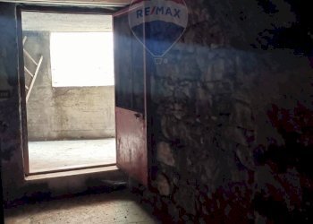 Stanza vuota - Commercial Premises Via Umberto
 
180, San Pietro Clarenza - photo 8