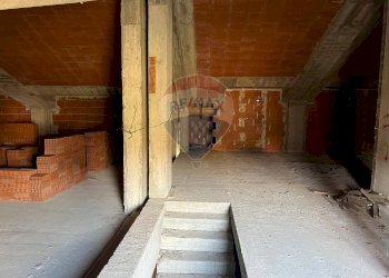 Balcone - Casa semi indipendente Via Scala Vecchia
 
snc, Paterno - foto 39