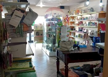 Ufficio - Casa indipendente Via Trieste
 
20, Castel di Iudica - foto 4