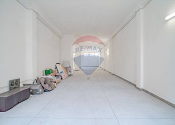 Hall / corridoio - Laboratorio Paolo Borsellino
 
177, Misterbianco - foto 10