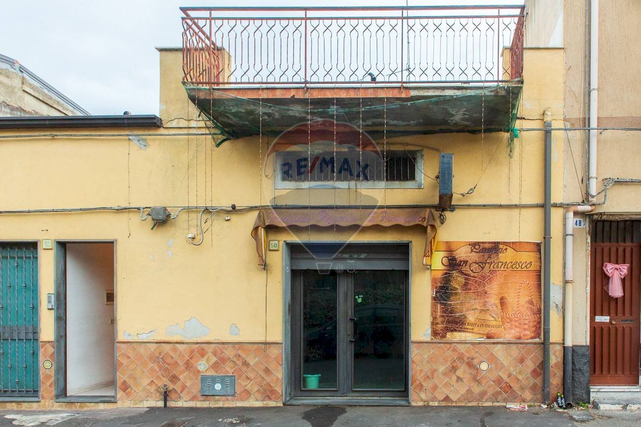 Casa all\'aperto - Commercial Premises Via XXXI Maggio
 
50, Catania - photo 1