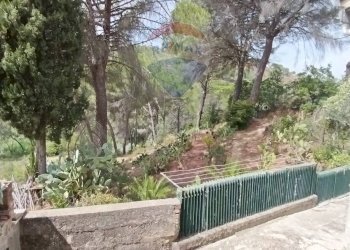 Giardino - Villa contrada rasalgone, Piazza Armerina - foto 14