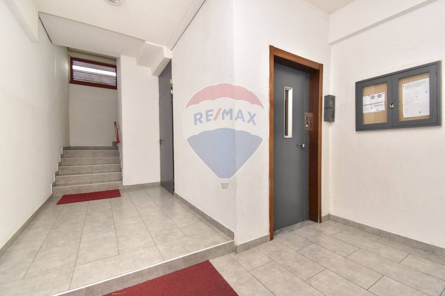 Ricezione / Lobby - Quadrilocale Viale Moncada
 
6, Catania - foto 3